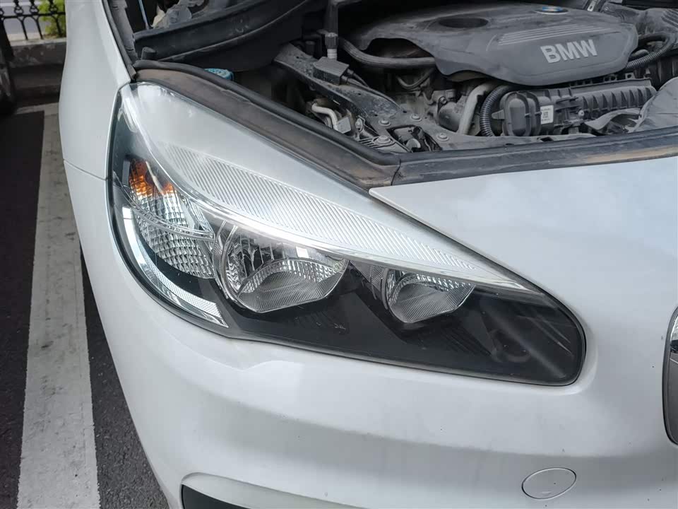 BMW 2 series station wagon