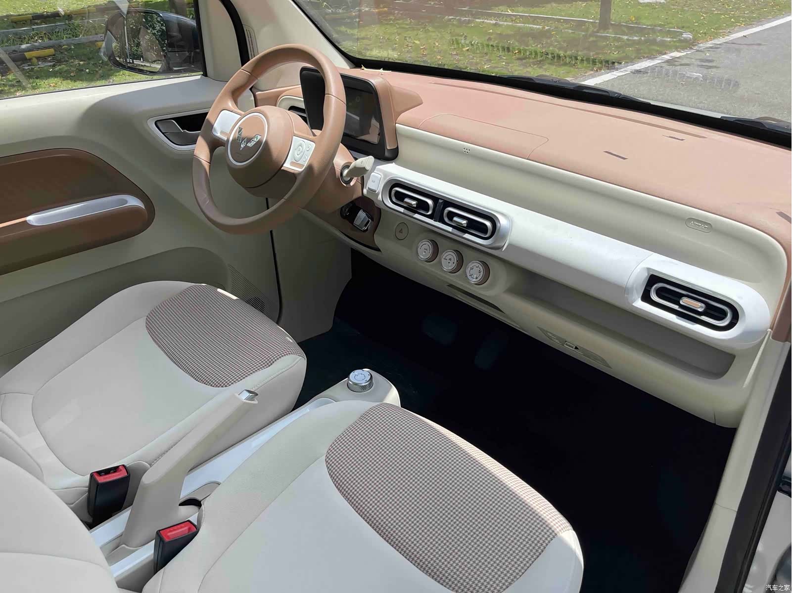 Wuling MINIEV, 2026 9