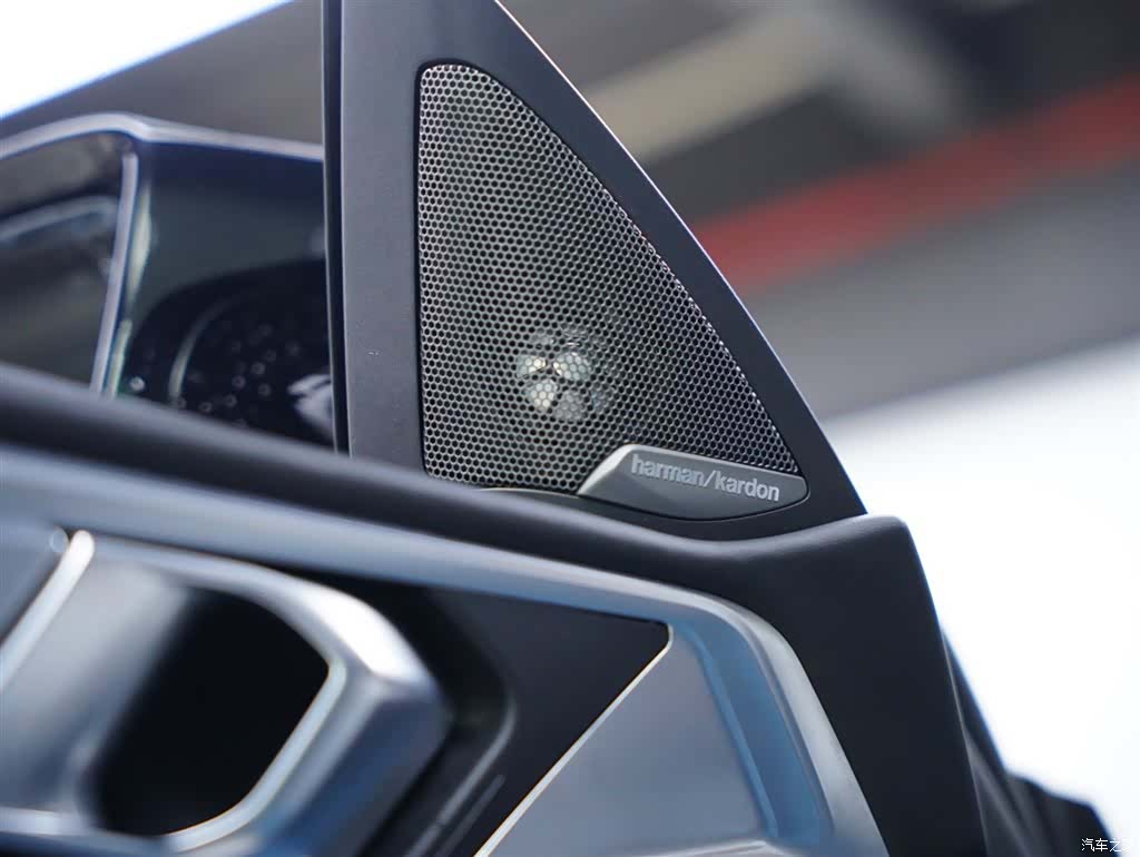 BMW M4, 2023 33