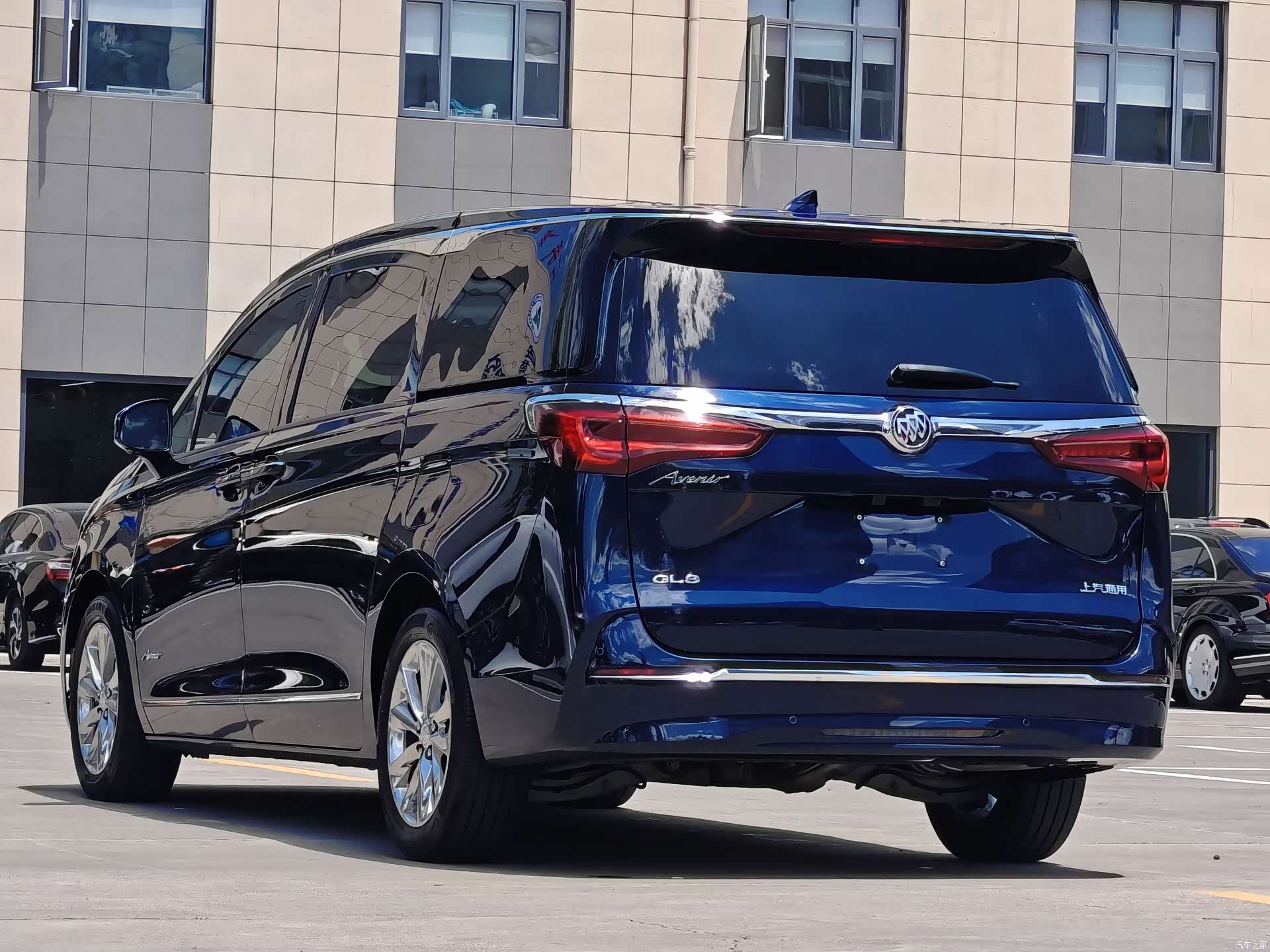 Buick GL8, 2022 все фото