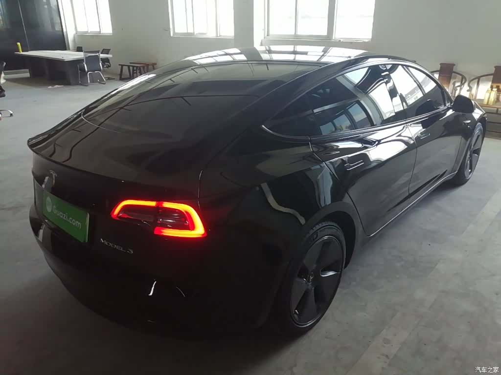 Tesla Model 3, 2023 7