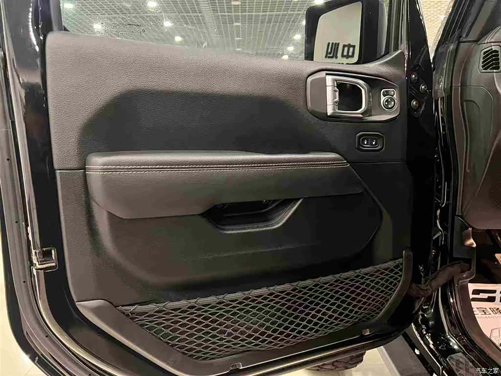 Jeep Gladiator, 2023 14