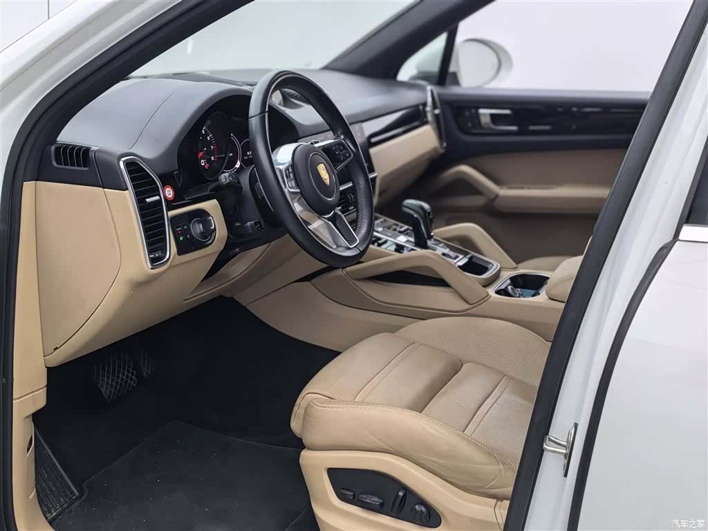 Porsche Cayenne, 2022 8