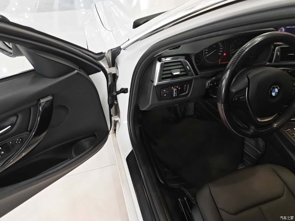 BMW 3 Series, 2017 16