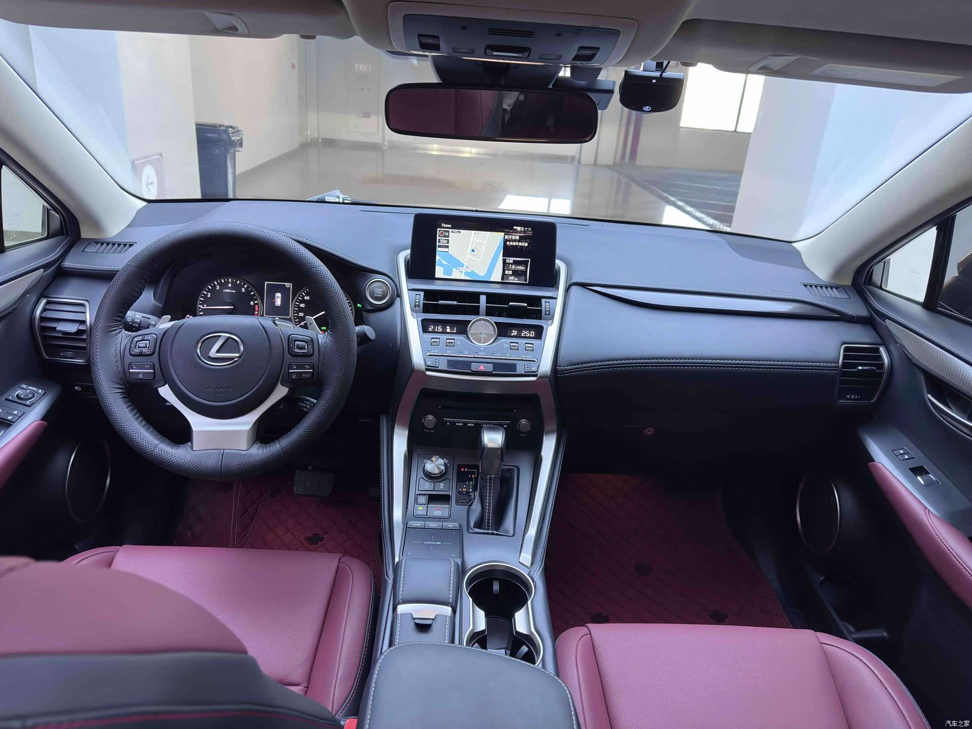 Lexus NX, 2021 23