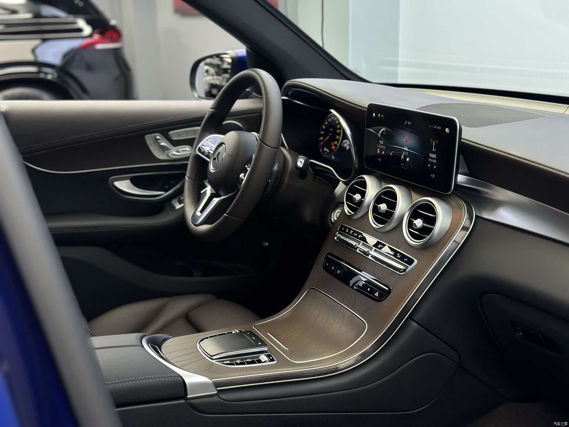 Mercedes-Benz GLC, 2023 7