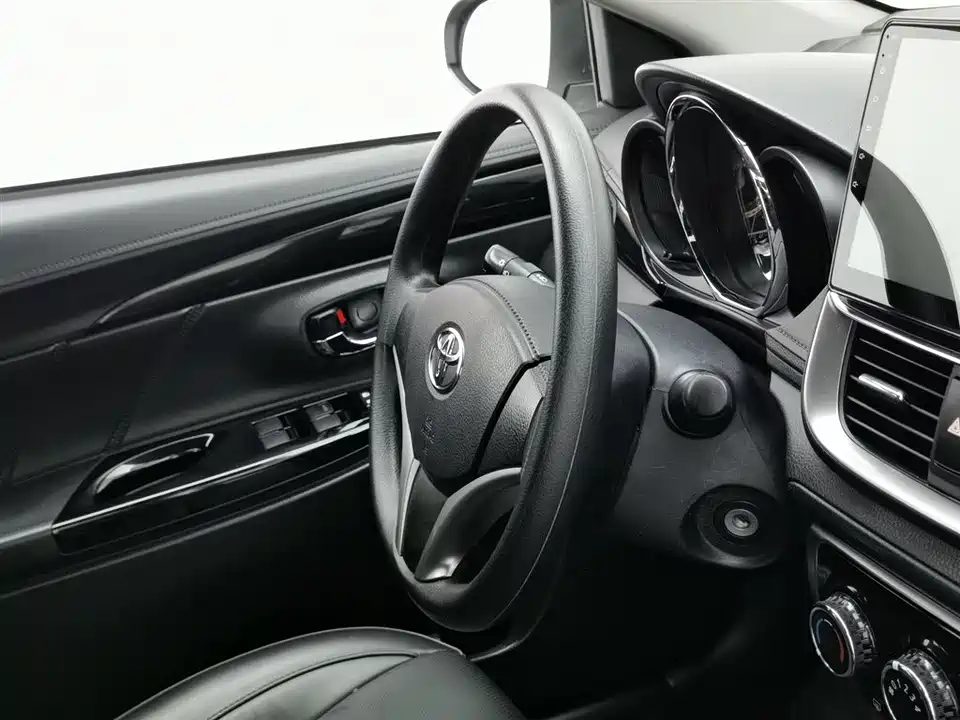 Toyota YARiS L Zhixuan