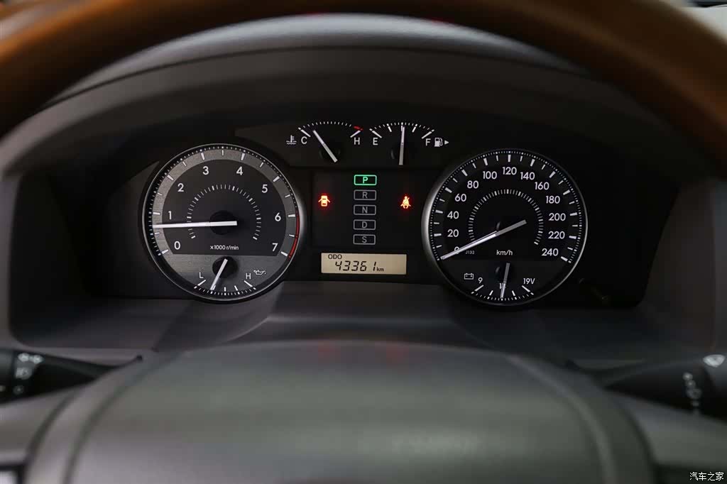 Toyota Land Cruiser, 2017 14