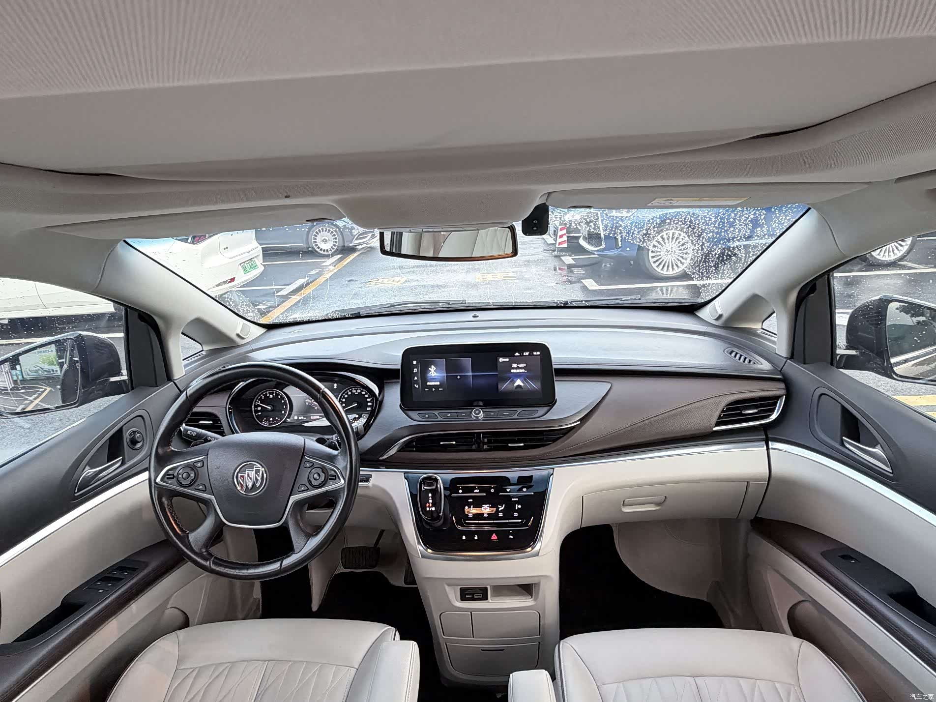 Buick GL8, 2021 9