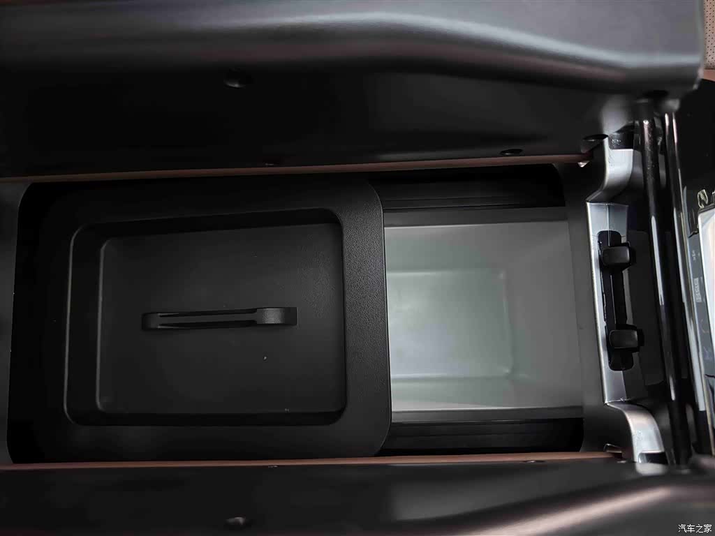 Lincoln Aviator, 2020 11