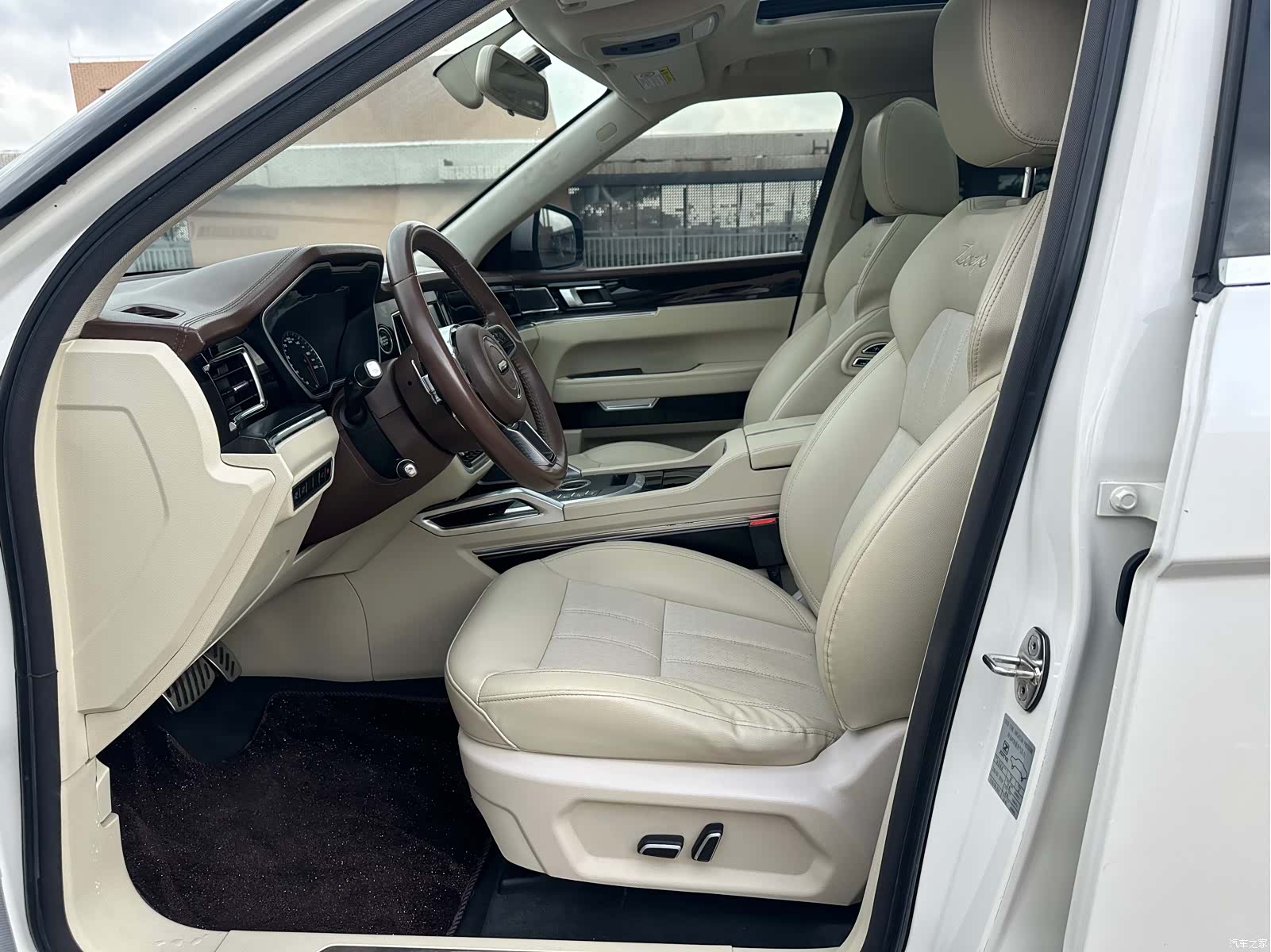 Zotye T700, 2017 9