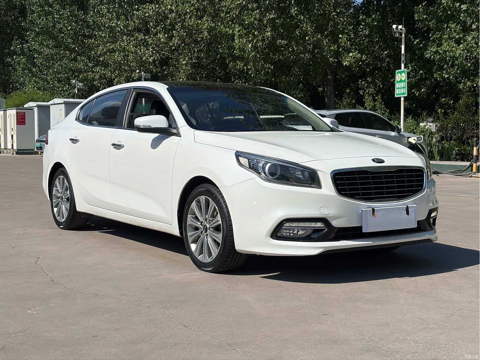 Kia K4, 2016 3
