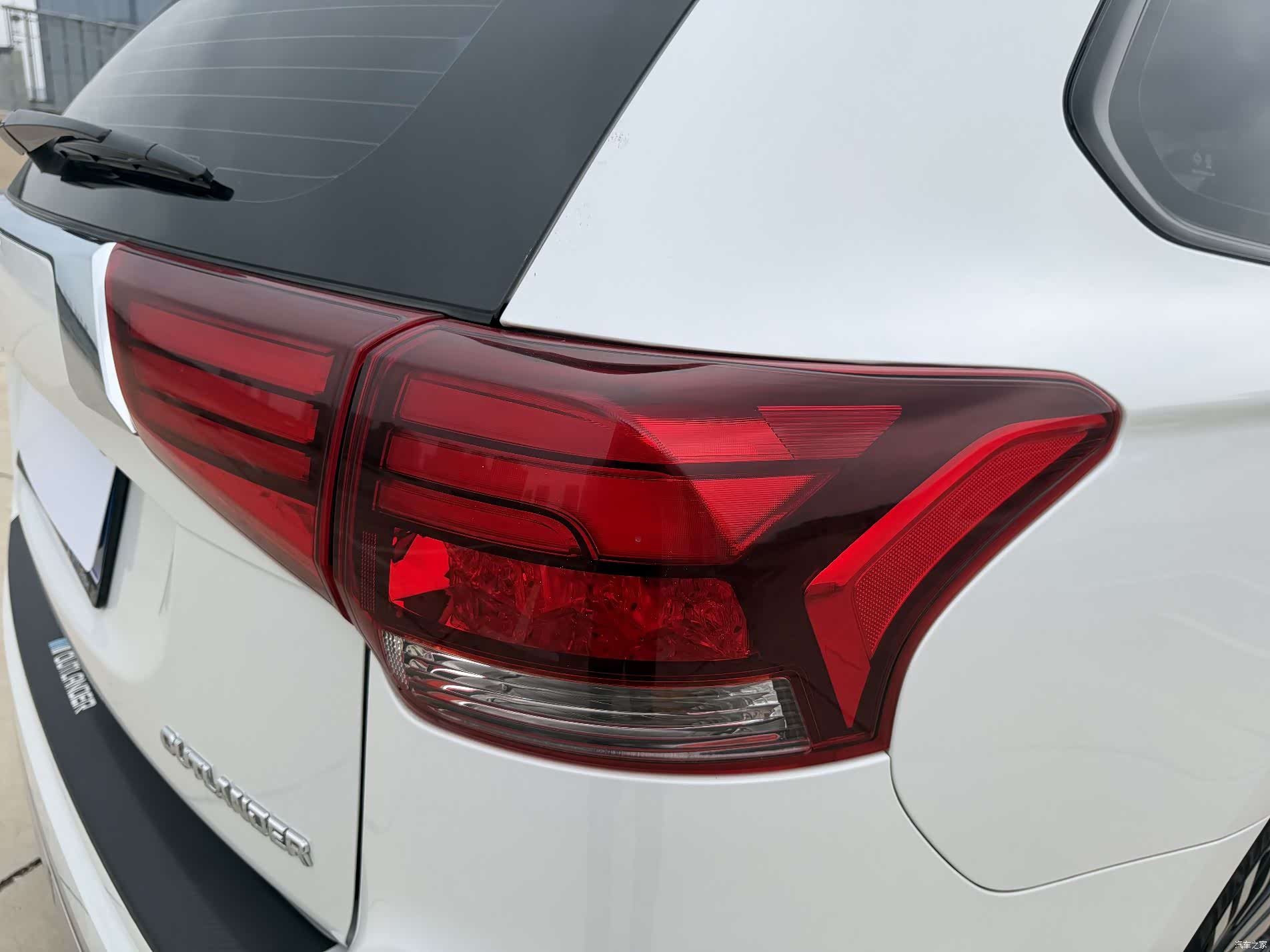 Mitsubishi Outlander, 2022 14