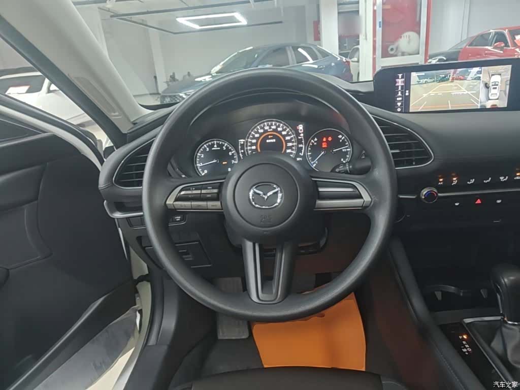 Mazda Mazda3, 2020 11