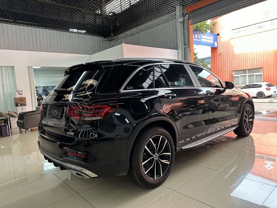 Mercedes-Benz GLC Mercedes-Benz GLC
