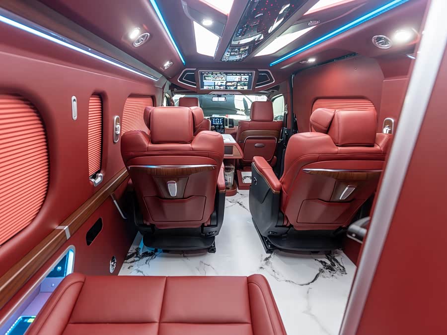 Toyota HIACE 2024, фото 18