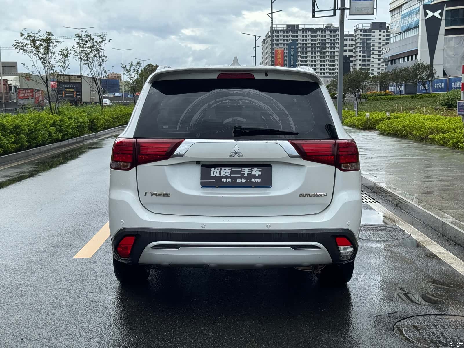 Mitsubishi Outlander, 2021 все фото