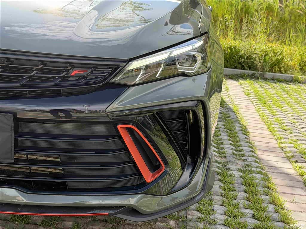 Geely Binray, 2023 13