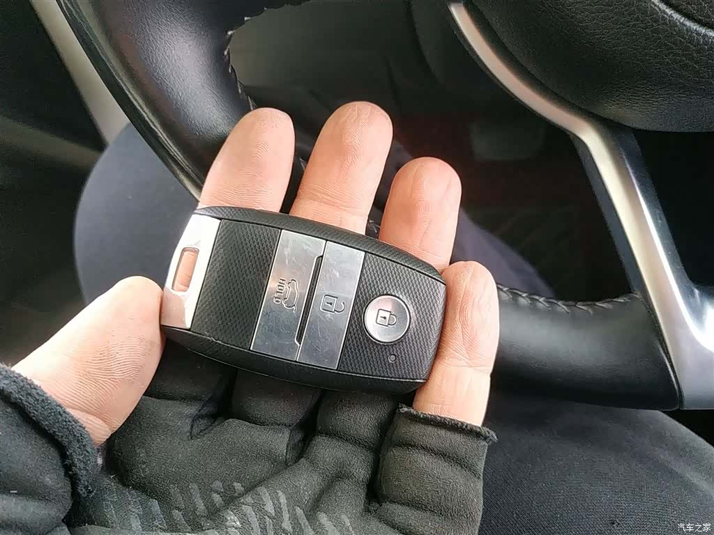 Kia KX1, 2018 9