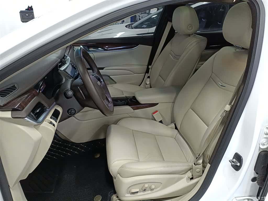 Cadillac XTS, 2016 15
