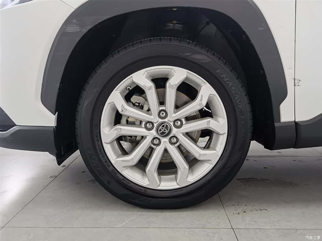 Toyota Frontlander, 2023 17
