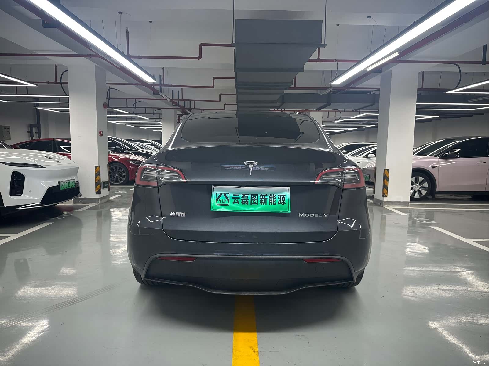 Tesla Model Y, 2024 все фото