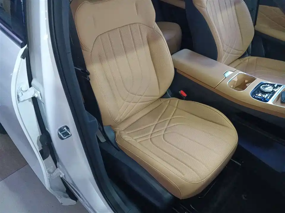 Geely Galaxy Galaxy Starship 7