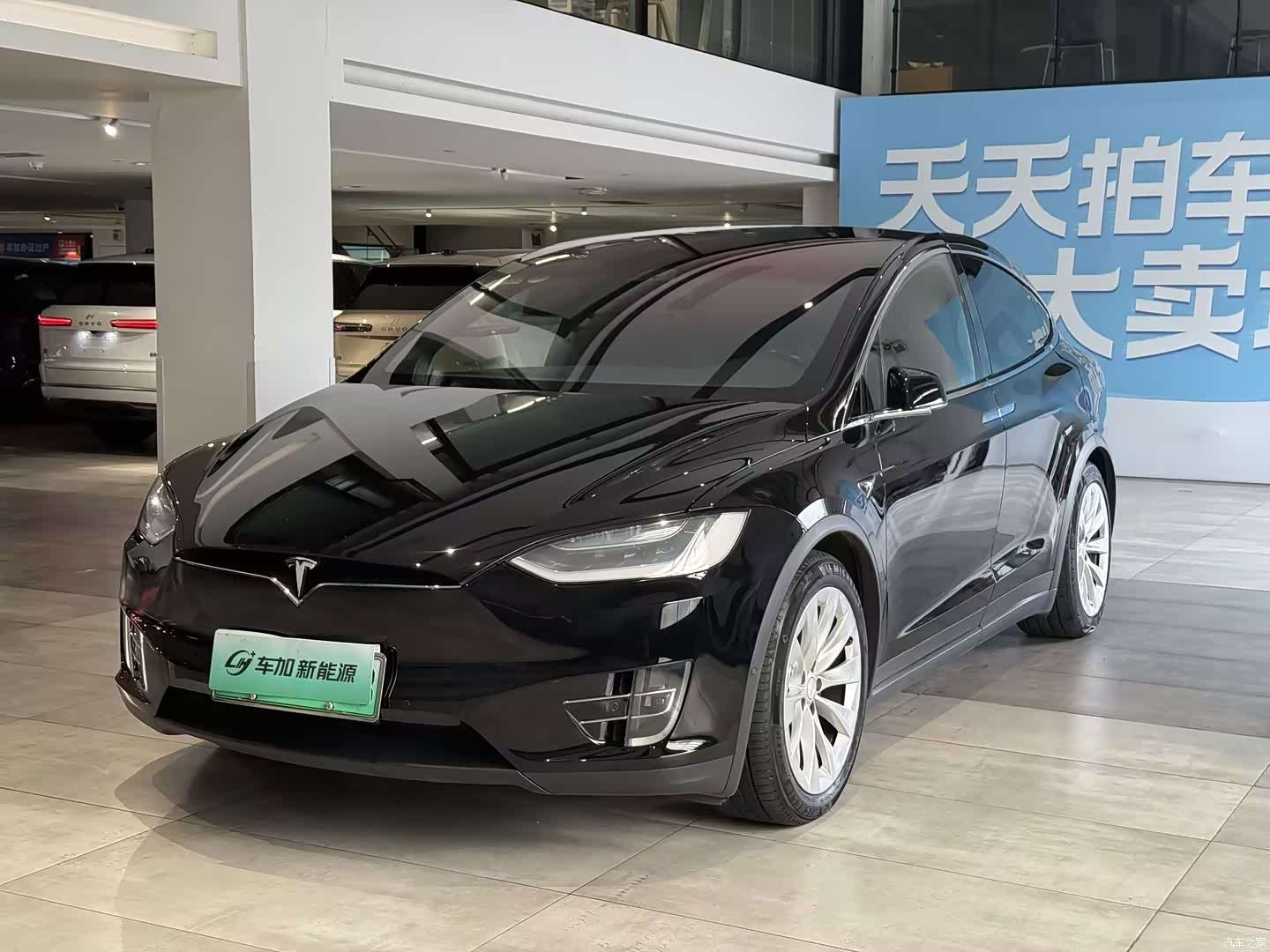 Tesla Model X, 2017 1