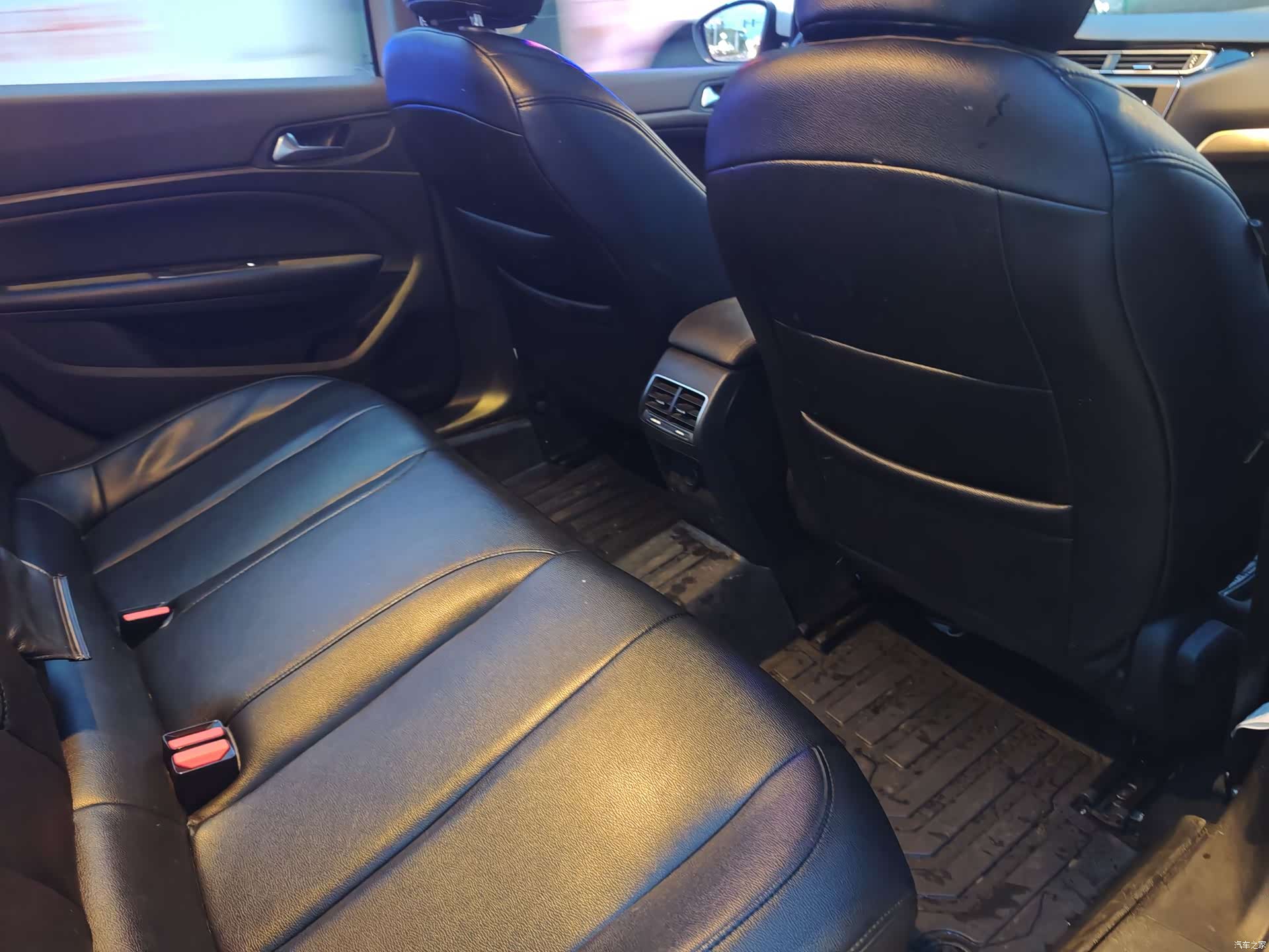 Peugeot 408, 2018 11