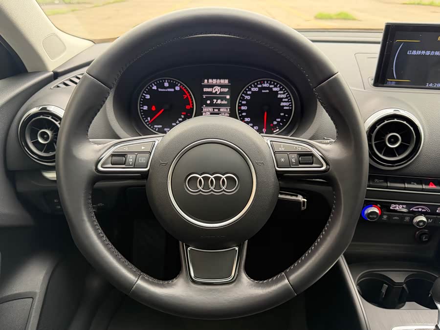 Audi A3 2016, фото 12