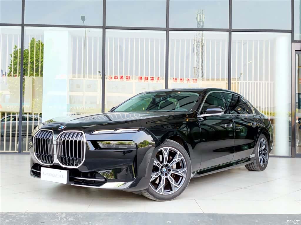 BMW 7 Series, 2024 1