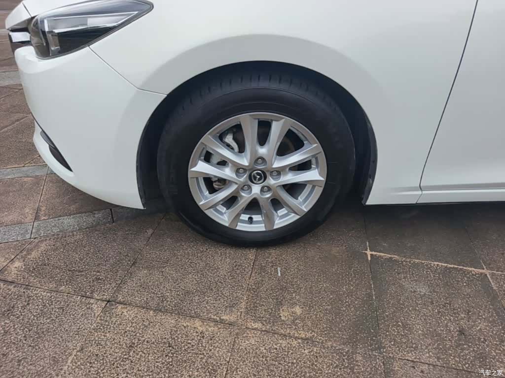 Mazda Mazda3, 2018 23