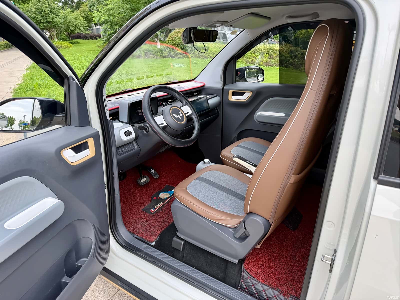 Wuling MINIEV, 2023 10