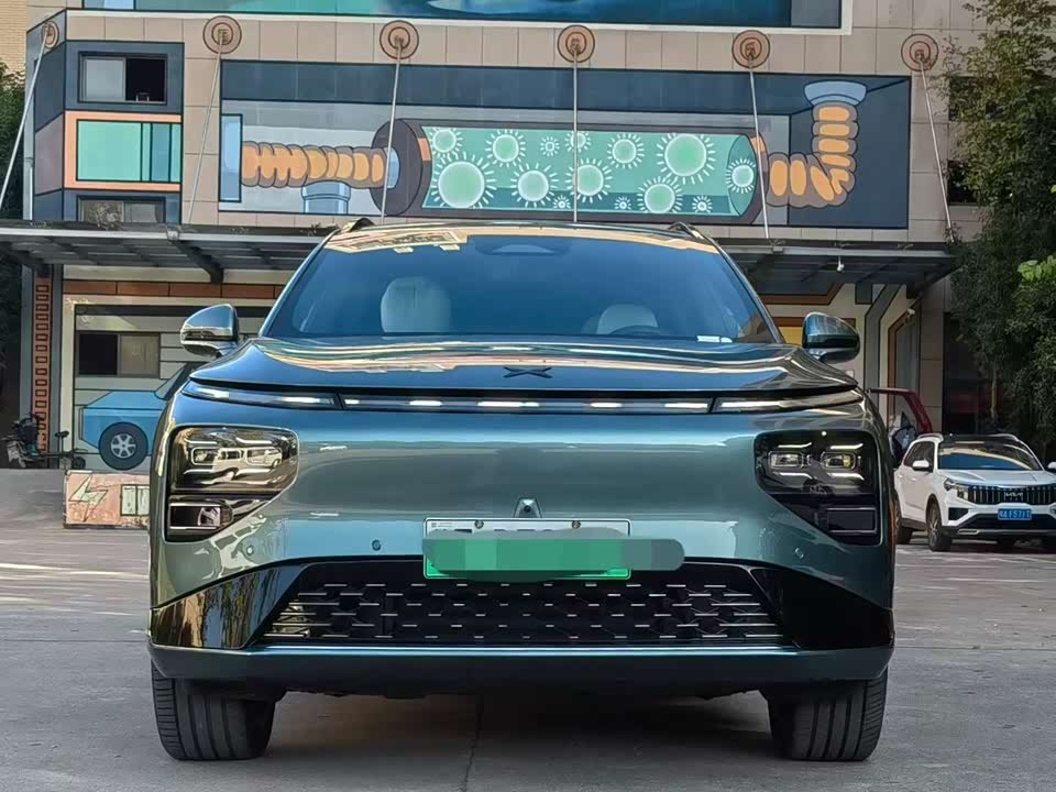 XPENG G9