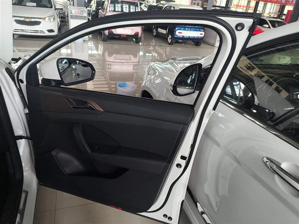 Jiangsu Yancheng Car Jiangsu Yancheng Car