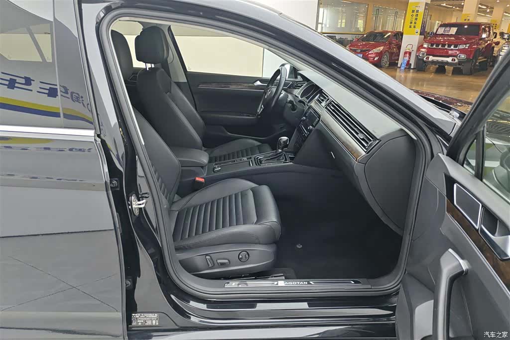 Volkswagen Magotan, 2019 8
