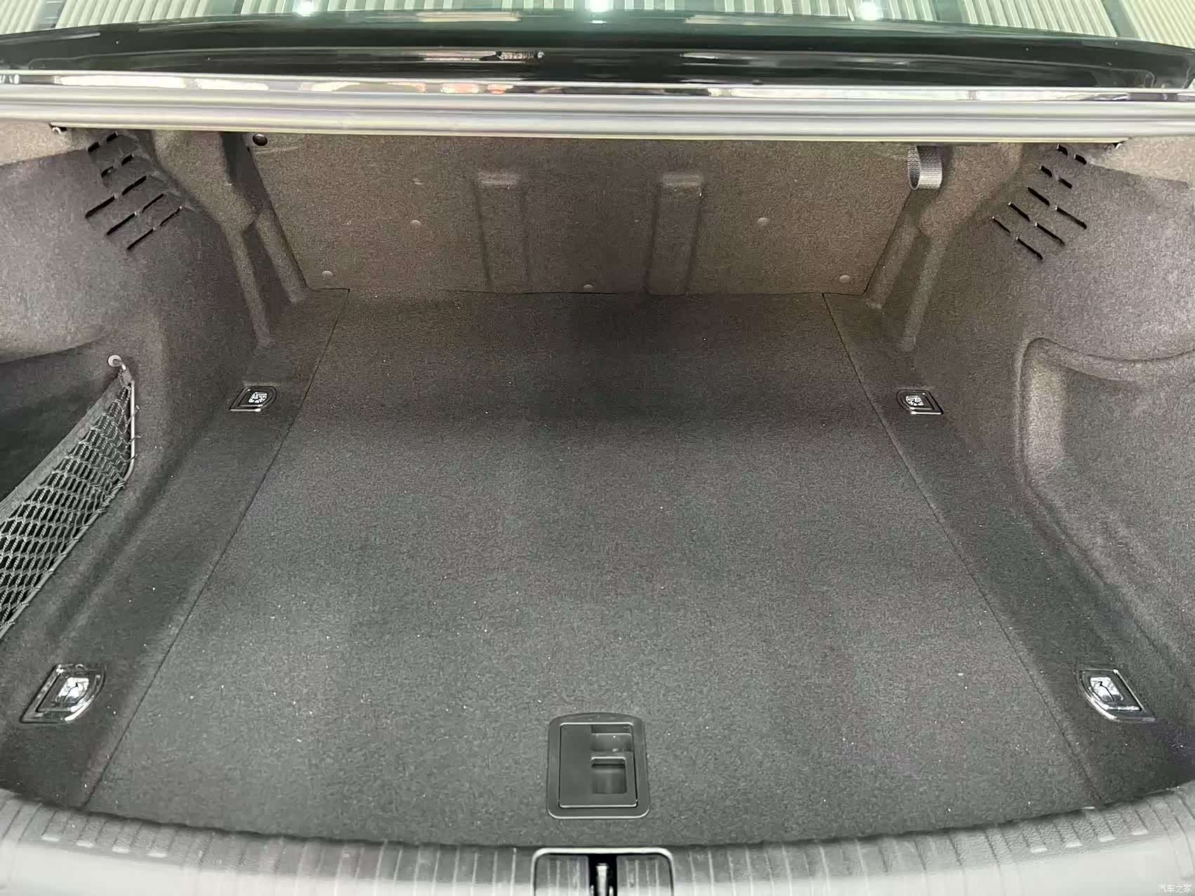 Audi A6L, 2022 21