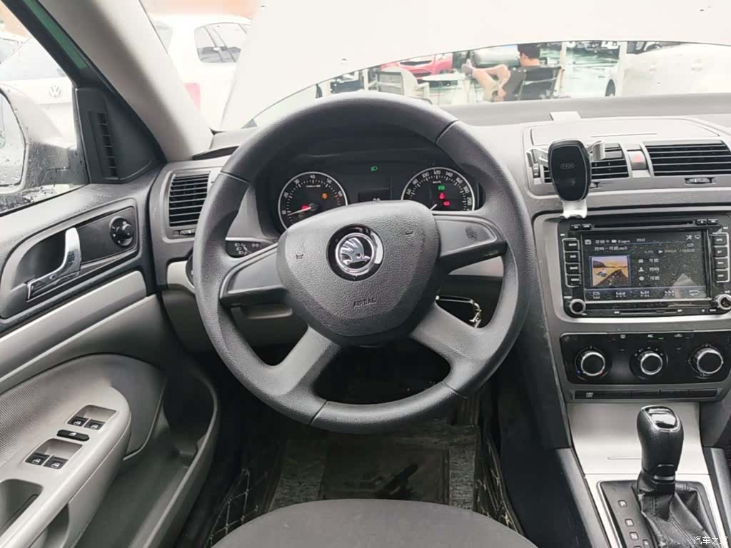 Skoda Octavia, 2015 11