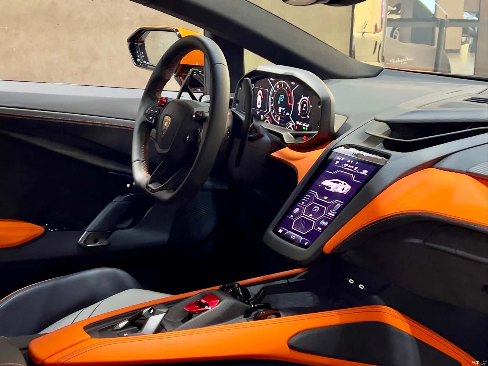 Lamborghini Revuelto, 2025 16