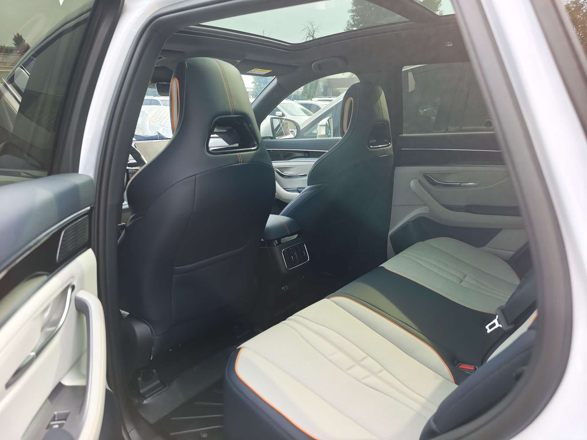 BYD Song, 2024 8