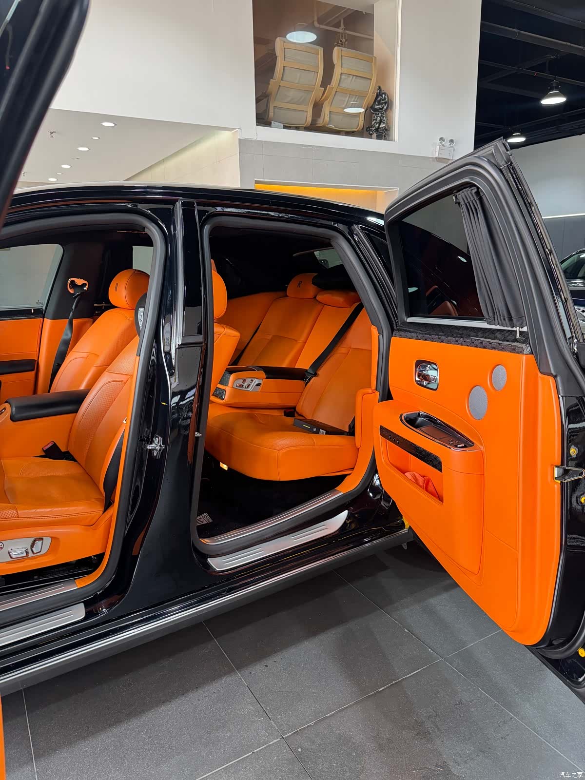 Rolls-Royce Ghost, 2011 6