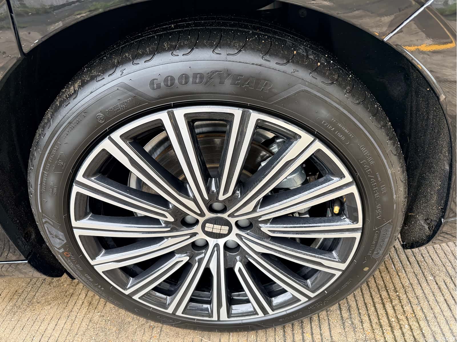 Geely 8, 2025 9