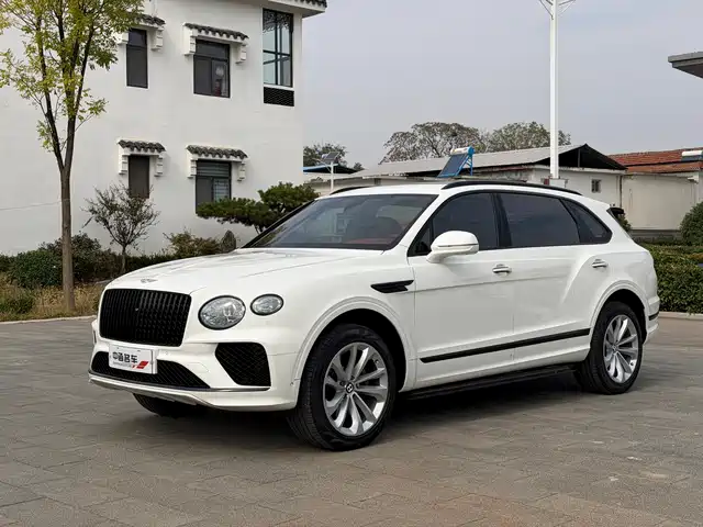 Bentley Bentayga 2024 — купить из Китая под заказ