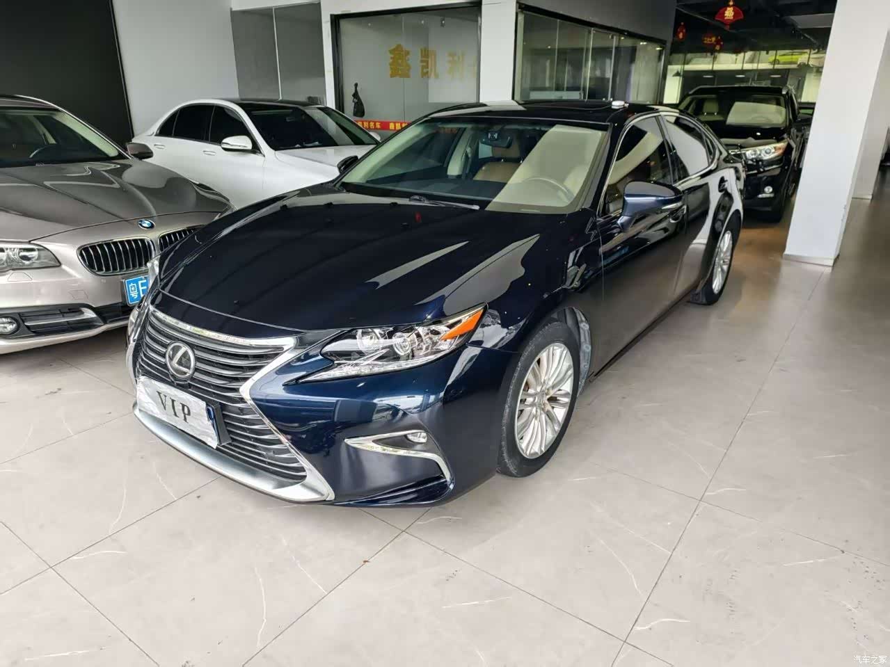 Lexus ES, 2017 3