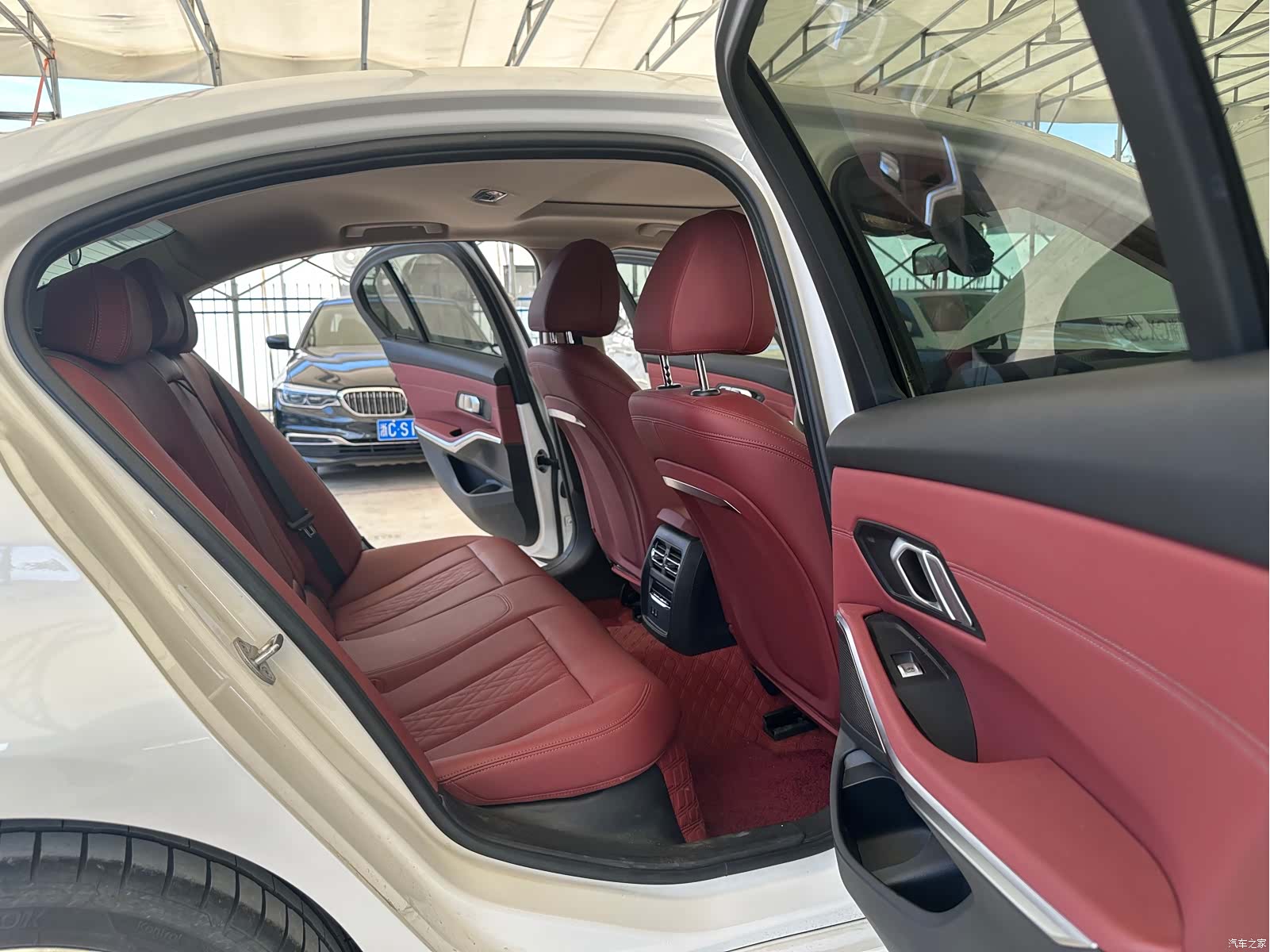 BMW 3 Series, 2024 17