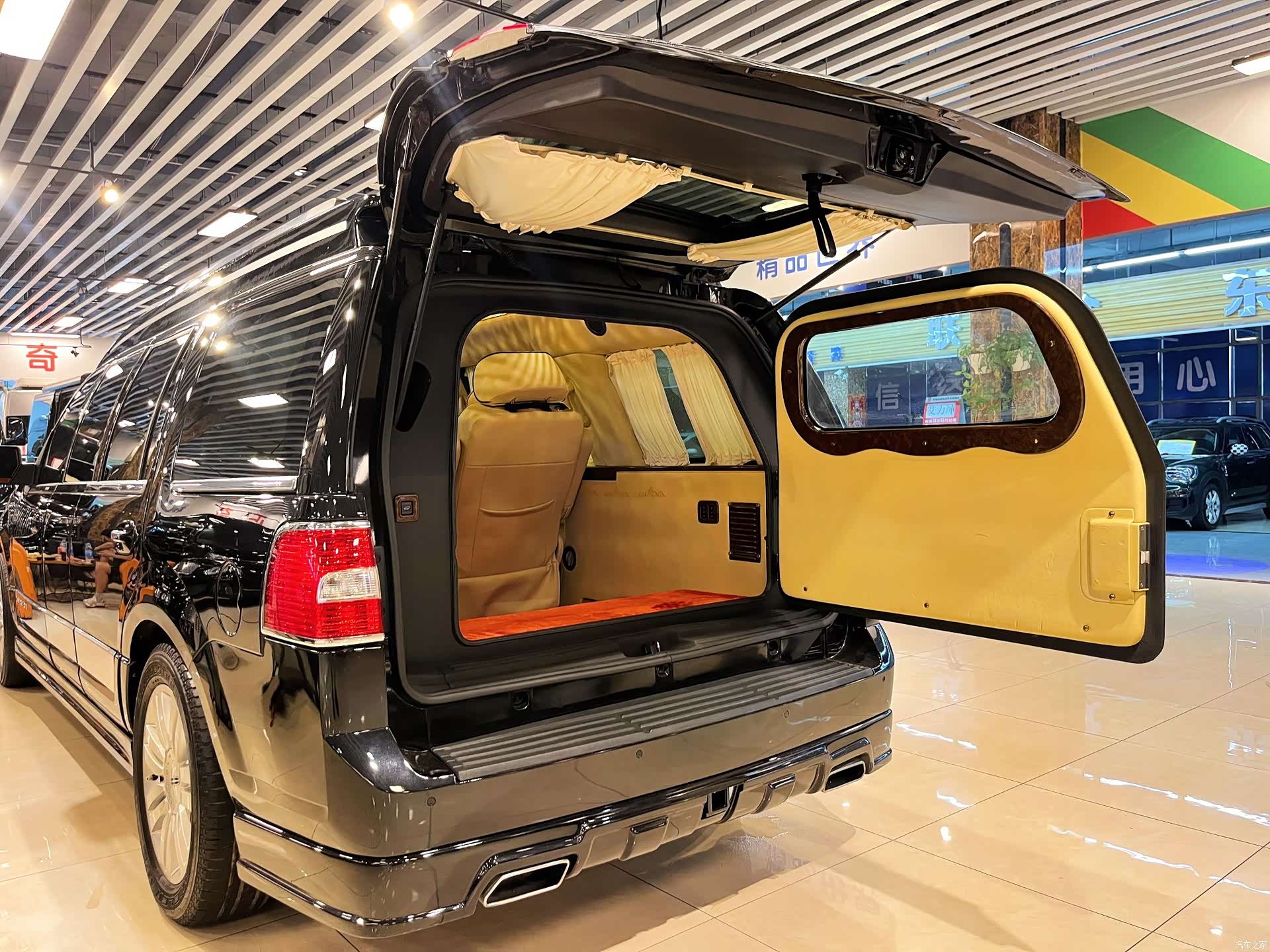 Lincoln Navigator, 2016 7