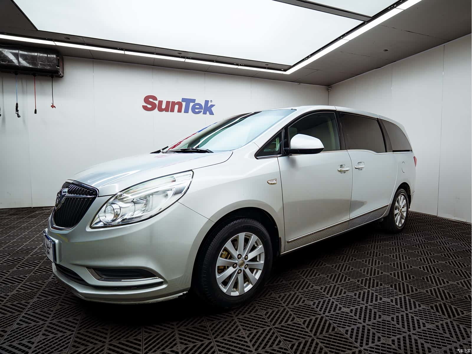 Buick GL8, 2019 2
