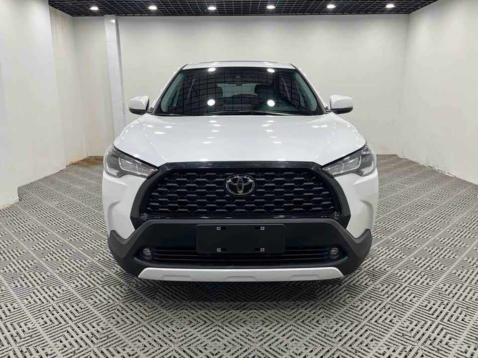 Toyota Corolla Sharp amplifier