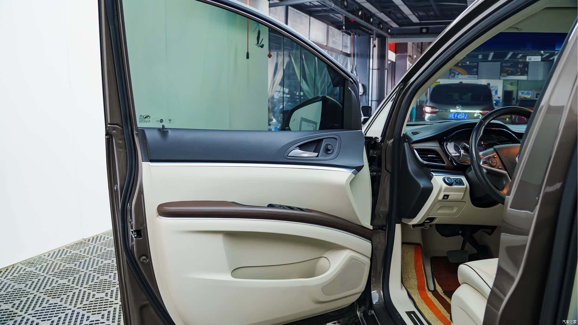 Buick GL8, 2021 10