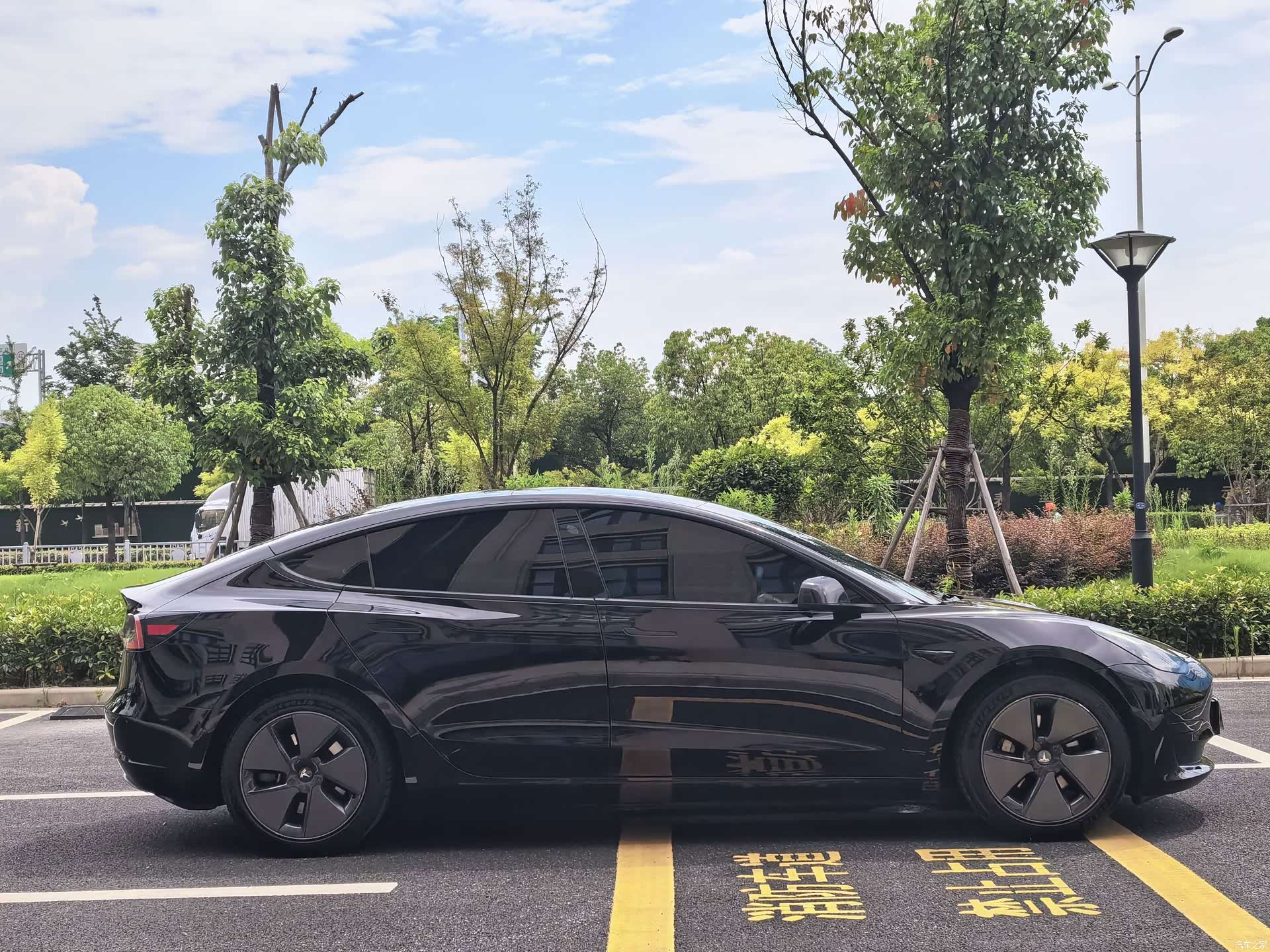 Tesla Model 3, 2021 9